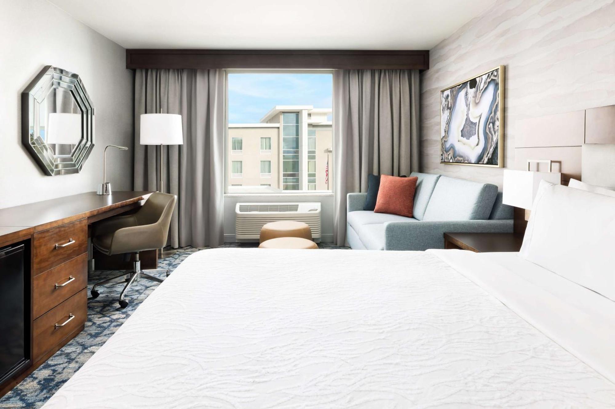 Hilton Garden 3*