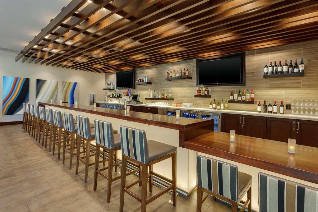 Hilton Garden Hotel 3*